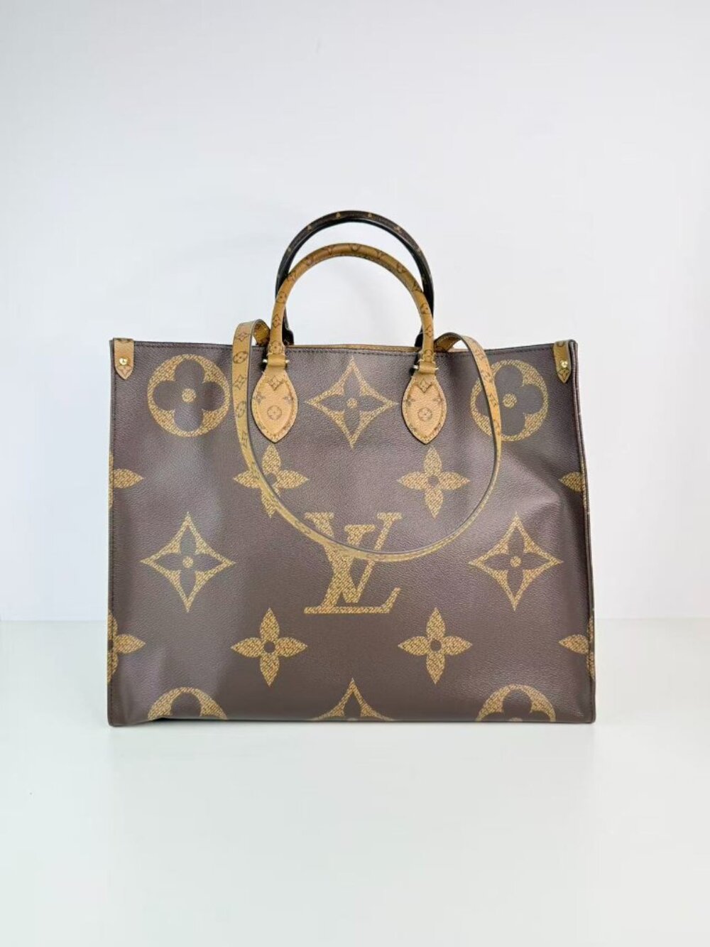 Louis Vuitton onthego GM giant monogram